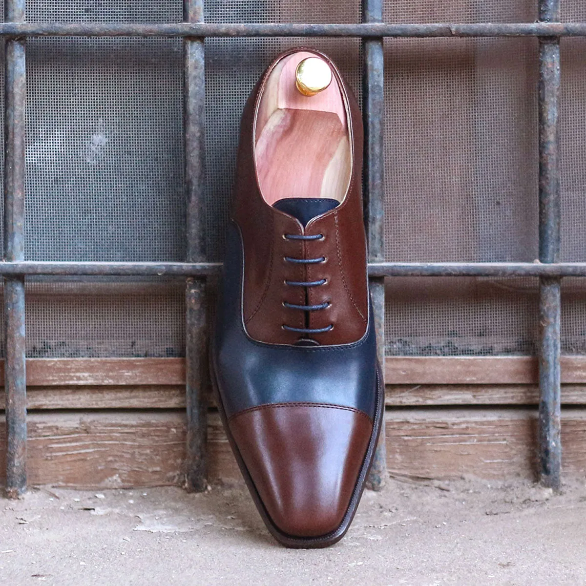 DapperFam Rafael in Dark Brown / Navy Men's Italian Leather Oxford