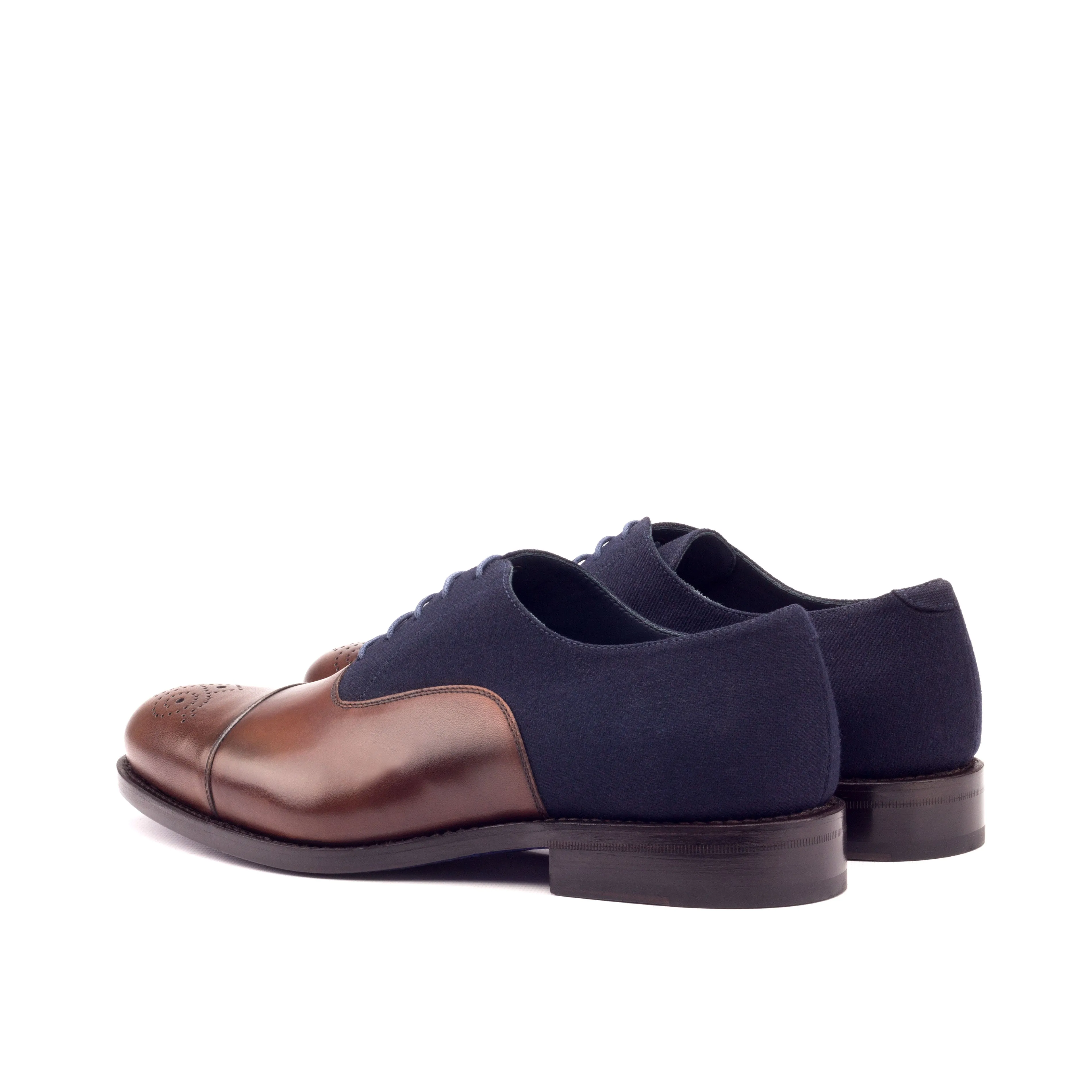 DapperFam Rafael in Med Brown / Navy Men's Flannel & Italian Leather Oxford