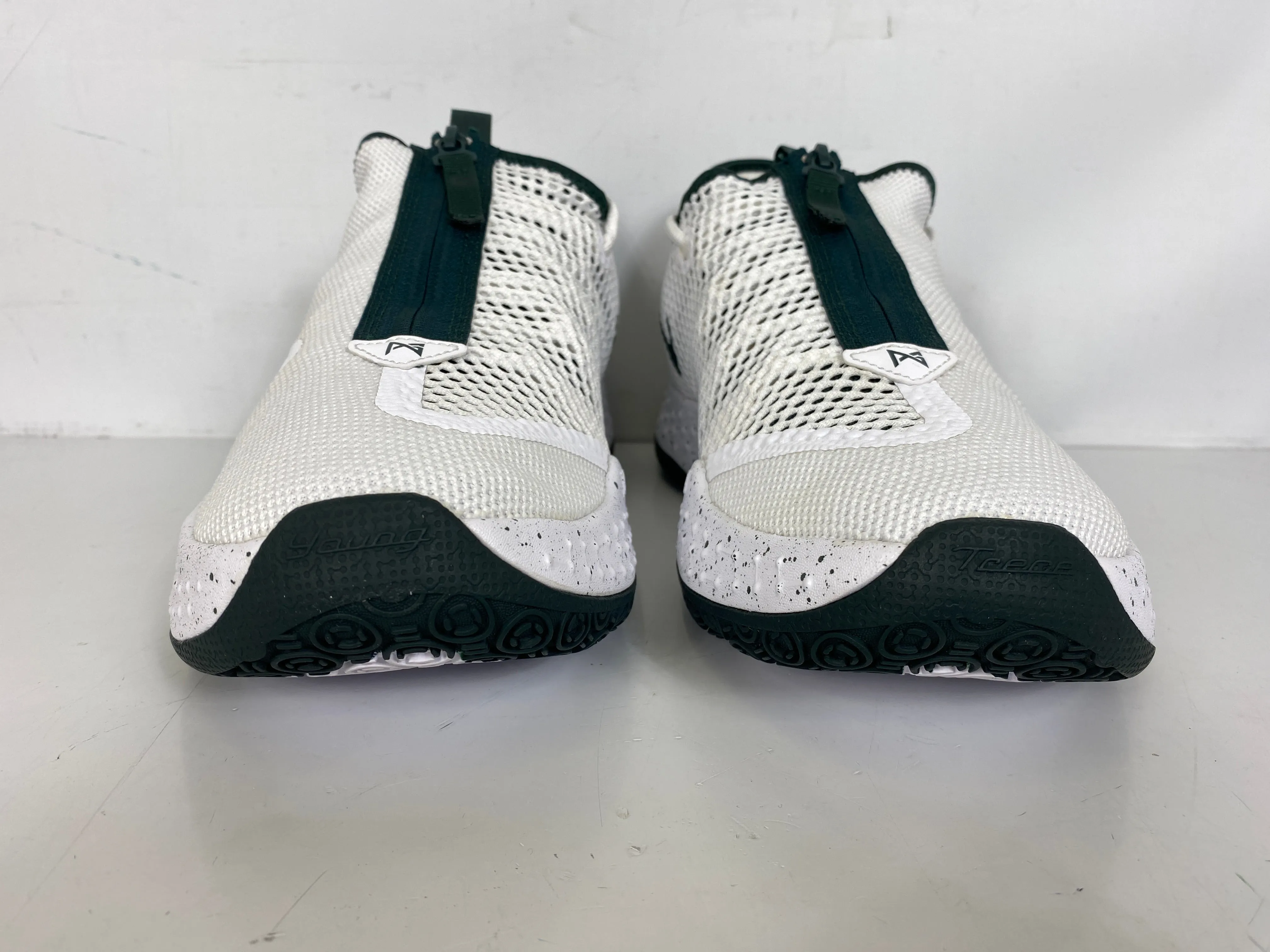 Nike White PG4 Basketball Shoes Men's Size 15 *No Box*